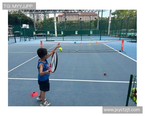 重庆网球队耐力训练新模式引发热议助力网球运动发展