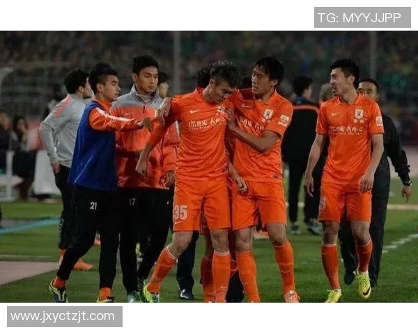 广州排球队技术争议引发热议球迷与专家各抒己见探讨战术选择