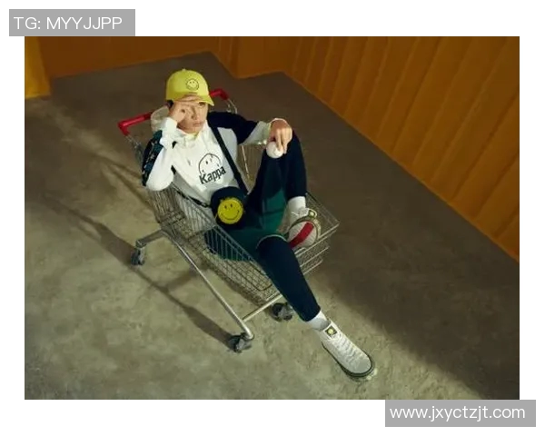 足球明星场外时尚穿搭解析引领潮流风向标的秘密与技巧 足球明星场外时尚穿搭解析引领潮流风向标的秘密与技巧