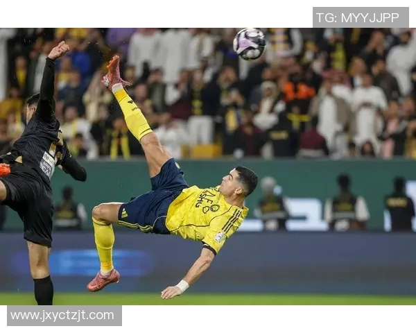 2017年全球足球明星风采盘点各国球员精彩表现与成就回顾